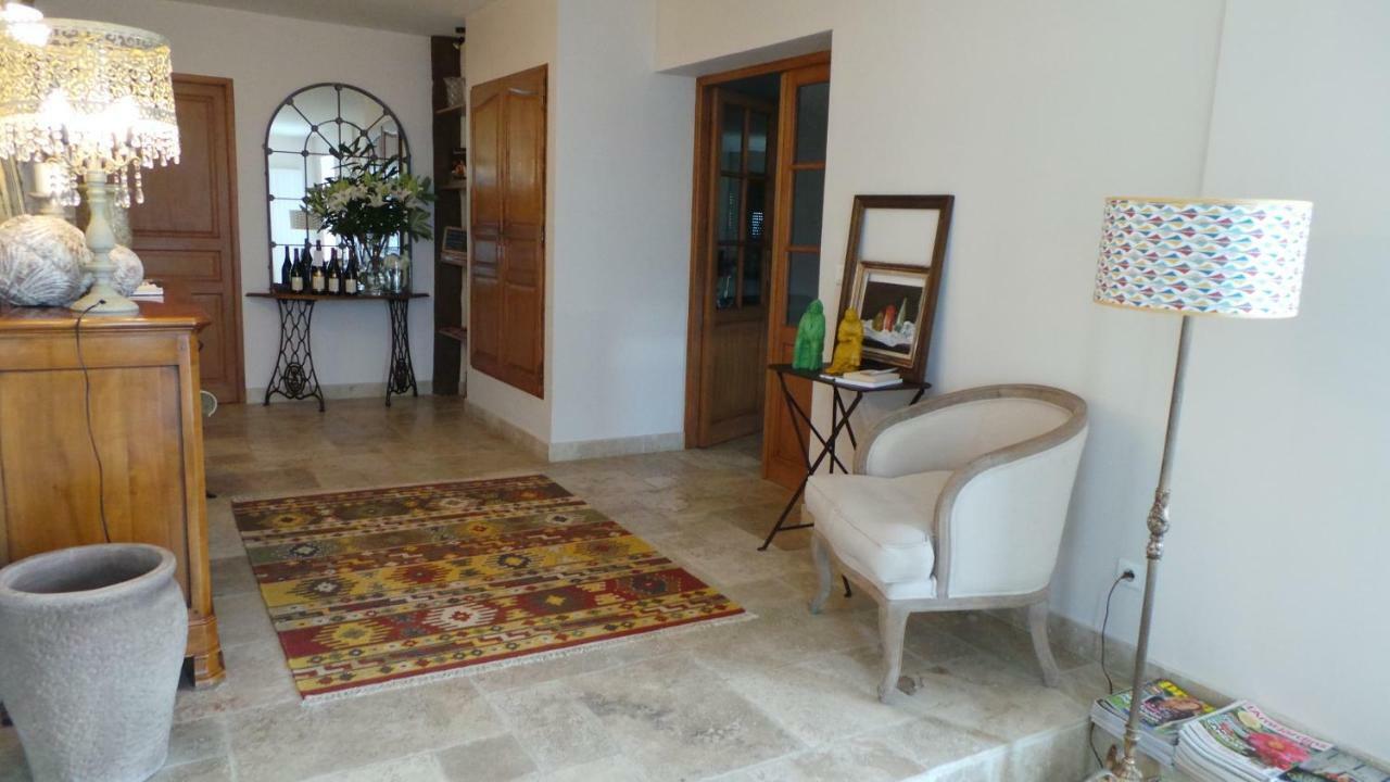 Le Balcon Du Fetre Bed & Breakfast Chiroubles Exterior photo